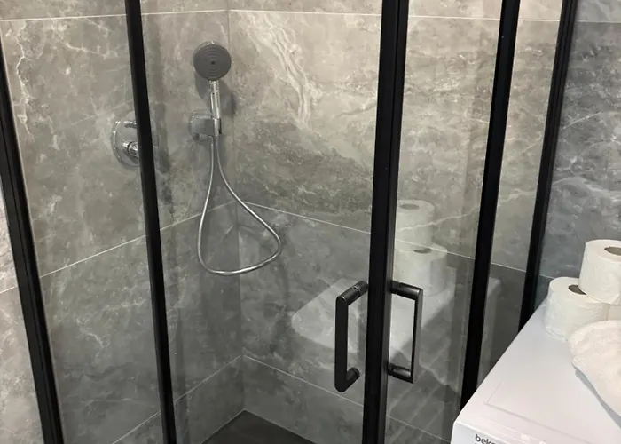 Adriatic Crown